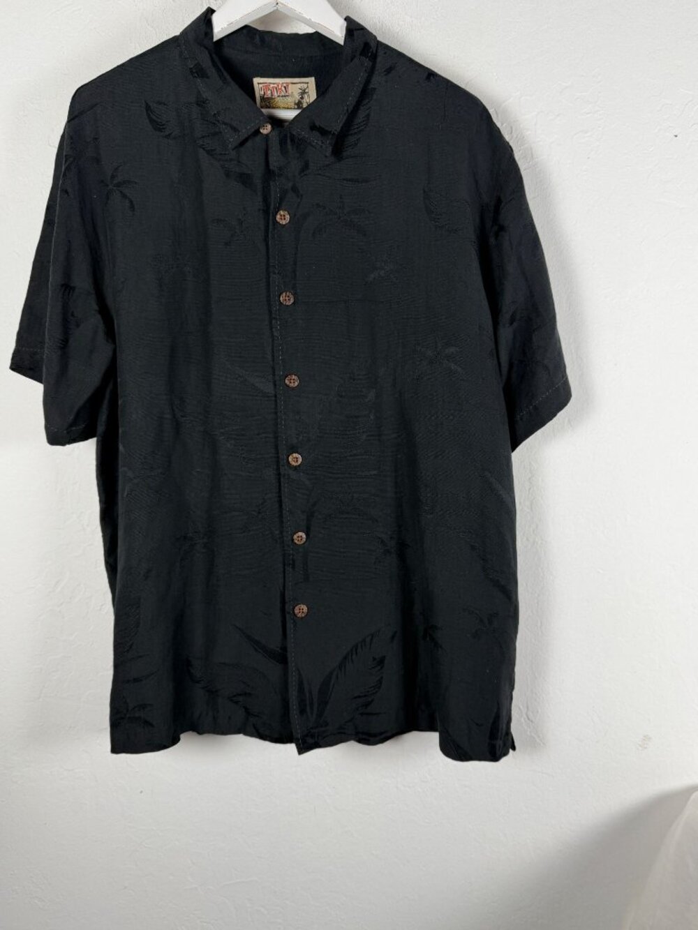 Tiki Classics Men’s Black 100% Silk Jacquard Palm Tree Aloha Camp Shirt Large